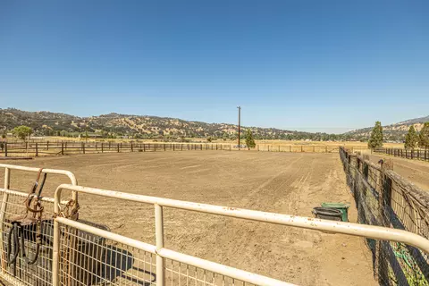 23001 Homestead Way, Tehachapi, CA 93561 photo 39