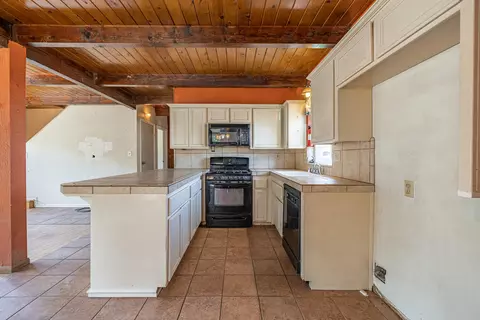23001 Homestead Way, Tehachapi, CA 93561 photo 13