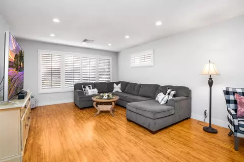 44021 Fig Ave, Lancaster, CA 93534 photo 5