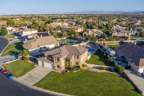 41734 Firenze St, Lancaster, CA 93536 photo 6
