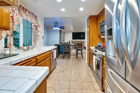 2709 Bel Cir, Simi Valley, CA 93063 photo 12