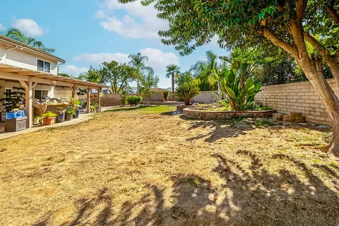 2709 Bel Cir, Simi Valley, CA 93063 photo 24