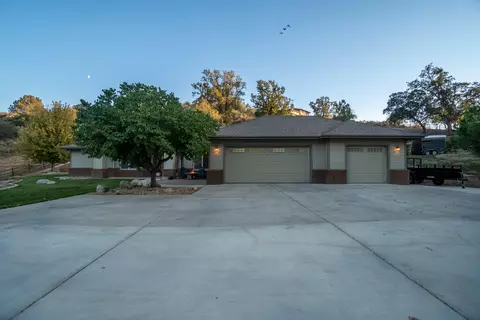 26550 Brian Pl, Tehachapi, CA 93561 photo 3