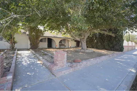 2860 Arroyo Ave, Mojave, CA 93501 photo 3