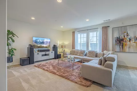 1254 Cambridge Ct, Lancaster, CA 93535 photo 9