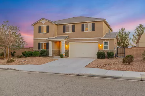 1254 Cambridge Ct, Lancaster, CA 93535 photo 3