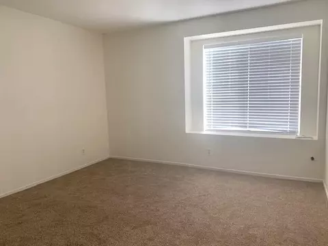 44173 Devol St E, Lancaster, CA 93535 photo 6