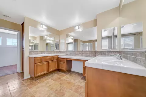 3245 Vahn Ln, Lancaster, CA 93536 photo 25