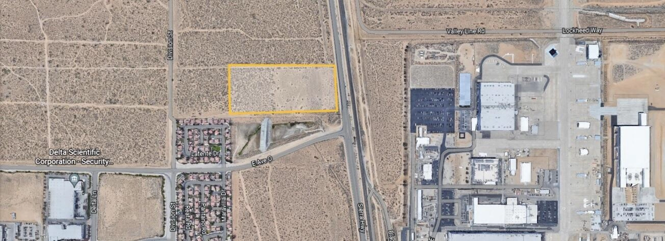 Cor Avenue N12 Sierra Hwy  