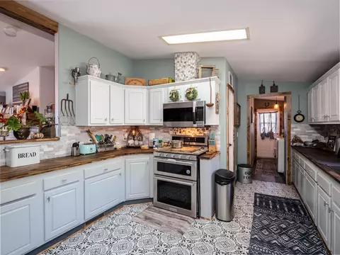 25404 Stable St, Tehachapi, CA 93561 photo 2