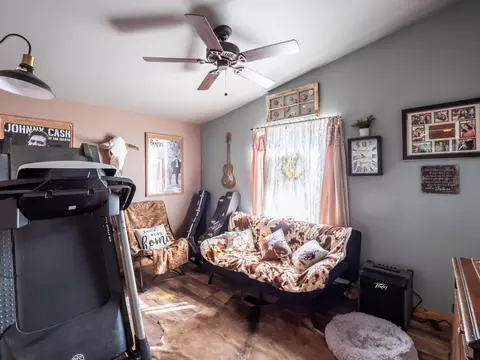 25404 Stable St, Tehachapi, CA 93561 photo 7