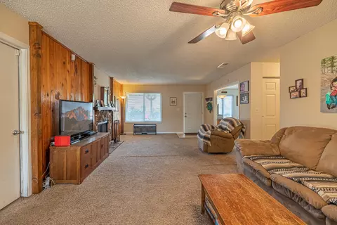20430 Dawn Ave, Tehachapi, CA 93561 photo 8