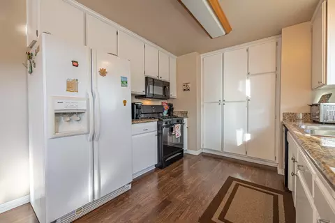 20430 Dawn Ave, Tehachapi, CA 93561 photo 12