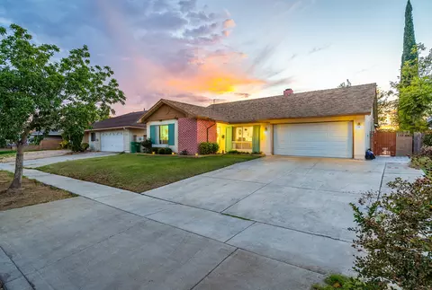 45139 Lorimer Ave, Lancaster, CA 93534 photo 2