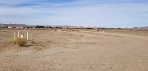 65 Th St W, Lancaster, CA 93536