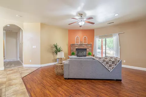 22809 Clover Springs Pl, Tehachapi, CA 93561 photo 13