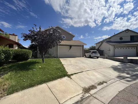45024 Andale Ave, Lancaster, CA 93535 photo 2