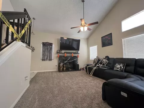 45024 Andale Ave, Lancaster, CA 93535 photo 8