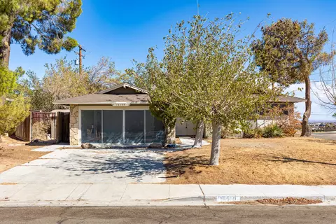16500 Del Norte Dr, Mojave, CA 93501 photo 2