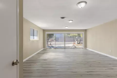 16500 Del Norte Dr, Mojave, CA 93501 photo 10