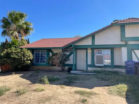 37842 Kittyhawk Ln, Palmdale, CA 93550