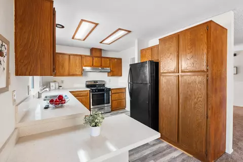 14329 Dover Dr, Mojave, CA 93501 photo 7