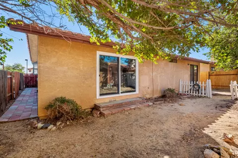 14329 Dover Dr, Mojave, CA 93501 photo 22
