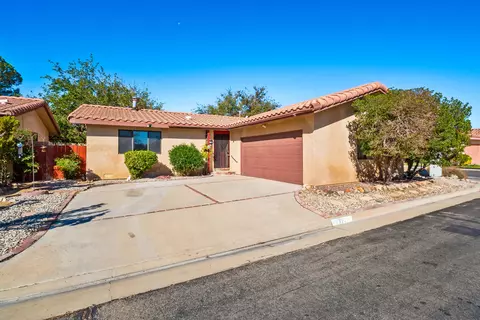 14329 Dover Dr, Mojave, CA 93501 photo 1