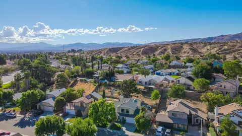 136 Horizon Rd, Palmdale, CA 93550 photo 41