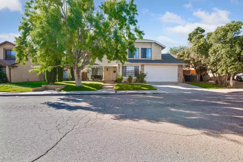 136 Horizon Rd, Palmdale, CA 93550 photo 3
