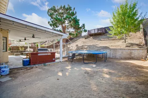 136 Horizon Rd, Palmdale, CA 93550 photo 37