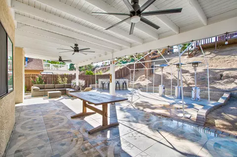 136 Horizon Rd, Palmdale, CA 93550 photo 33