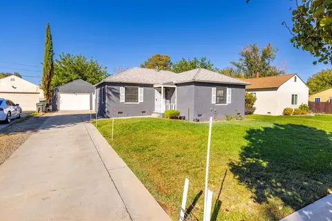 44527 Fig Ave, Lancaster, CA 93534 photo 2