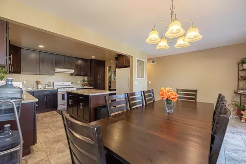 1021 Morven St, Lancaster, CA 93535 photo 4