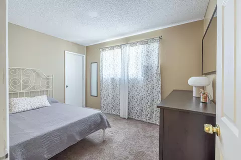 1021 Morven St, Lancaster, CA 93535 photo 9