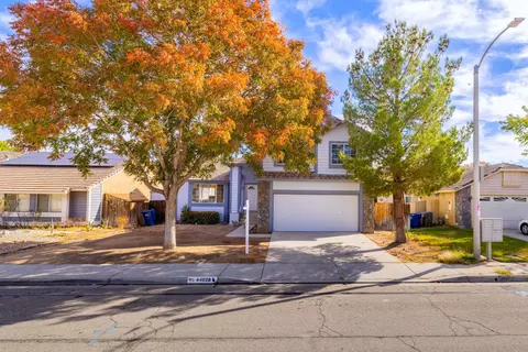44028 12th St E, Lancaster, CA 93535 photo 2