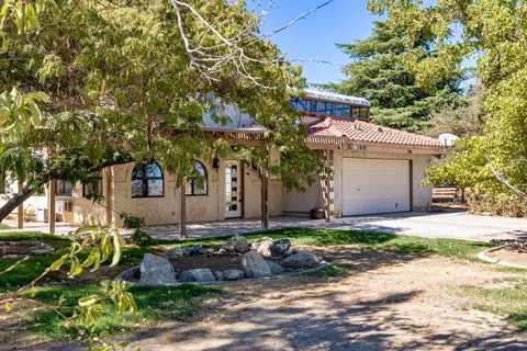 8051 Ave B-10 W, Lancaster, CA 93536 photo 4
