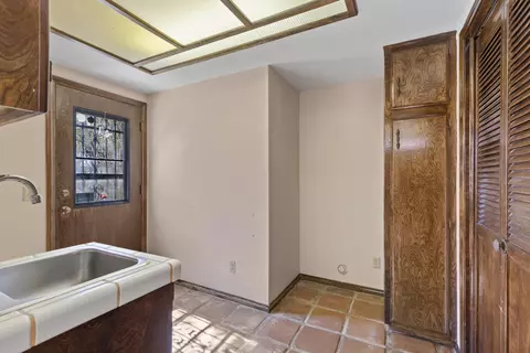 8051 Ave B-10 W, Lancaster, CA 93536 photo 15