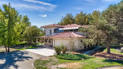 8051 Ave B-10 W, Lancaster, CA 93536 photo 3