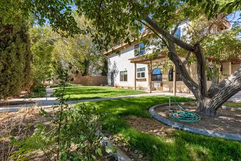 8051 Ave B-10 W, Lancaster, CA 93536 photo 37
