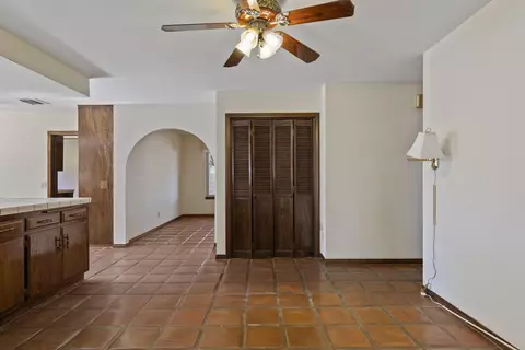 8051 Ave B-10 W, Lancaster, CA 93536 photo 12