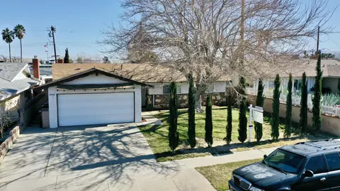 38452 Carolside Ave, Palmdale, CA 93550 photo 2