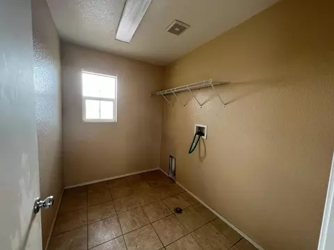 44254 E 27th St, Lancaster, CA 93535 photo 11