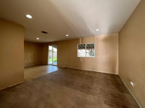 44254 E 27th St, Lancaster, CA 93535 photo 9
