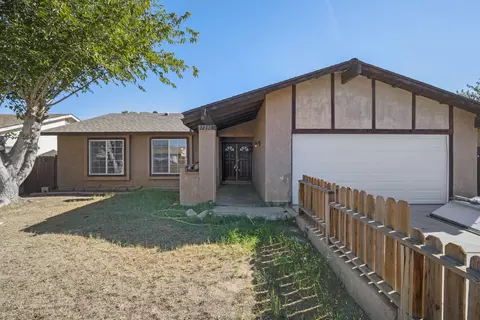 37230 E 51st St, Palmdale, CA 93552 photo 2