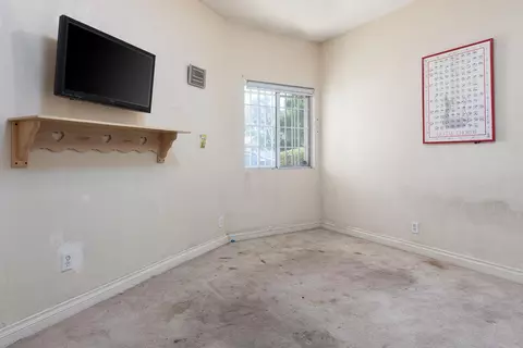 45214 Pickford Ave, Lancaster, CA 93534 photo 12