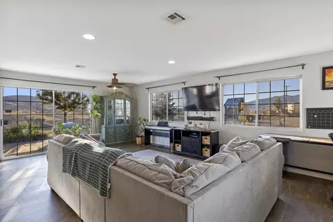 23708 Fir Dr, Tehachapi, CA 93561 photo 18