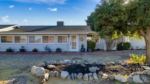 23708 Fir Dr, Tehachapi, CA 93561 photo 1