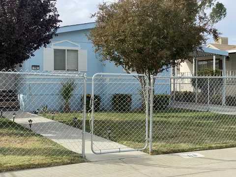 45465 25th St E #SPC 116, Lancaster, CA 93535 photo 2