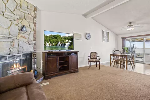 3117 Cromwell Ave, Mojave, CA 93501 photo 4